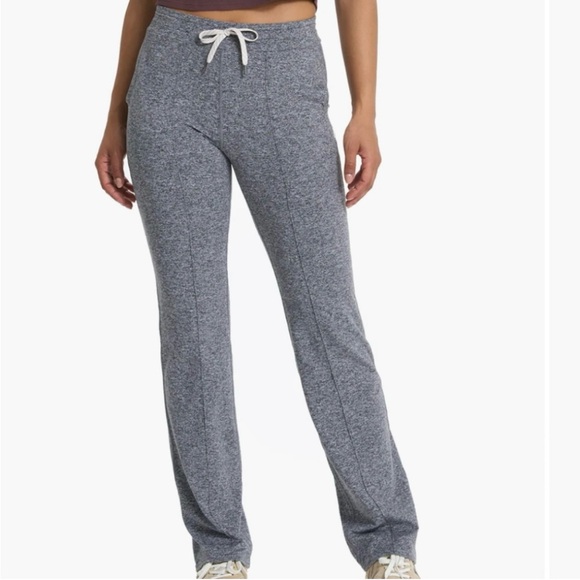 Vuori Halo Wide Leg Flare Pant - size M - heather grey - Picture 1 of 5